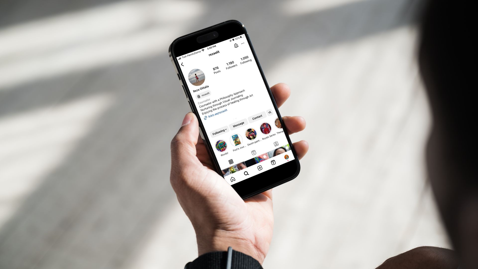 Artistic Counselor Social Media